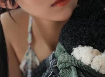 51吃瓜网址：胖猫的爱与恨，看她们如何用美食发声？
