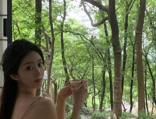 吃瓜网首页，一不小心就掉进了八卦的漩涡