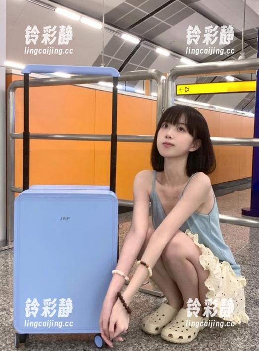 吃瓜黑料 仔细想想,吃瓜黑料和我的情绪有点怪怪的关联,传送门就在那里。