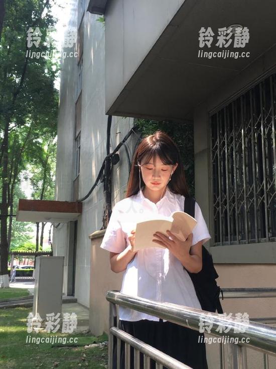 黑料不打烊 已经有多少黑料在“黑料不打烊万里长征”网址上泛滥了,胆小者慎入。