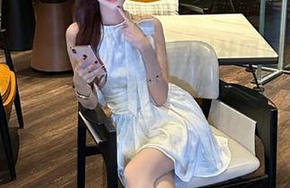 一不小心又在黑料社网站上分享了我的“吃瓜”时刻，哈哈，跟朋友们道歉了。