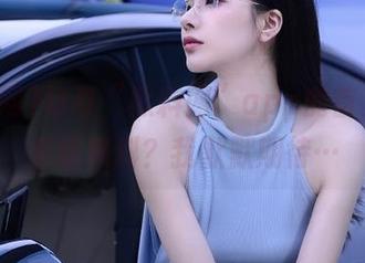 好奇“黑料网”app的首页今天有啥黑料？我默默期待…