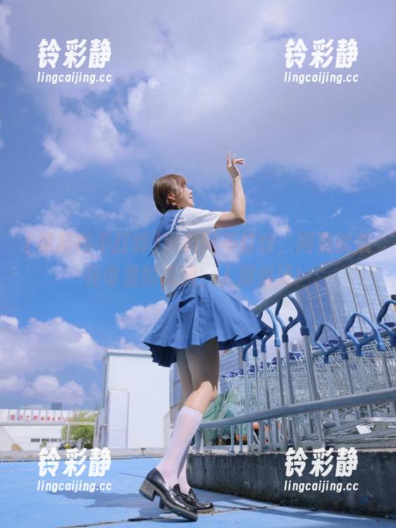 黑料网不打烊，网页就像夜市里的瓜摊，人潮汹涌！
