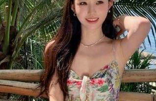 听说“黑网料”app里有个长腿美女…咳，不是这些，确实栗子新闻都想看！